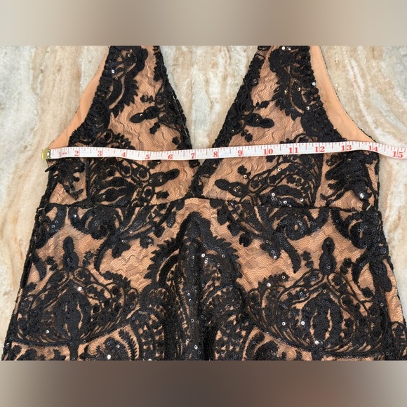 Women’s FREE PEOPLE Night Shimmer Mini dress- Size 4 - Picture 11 of 12